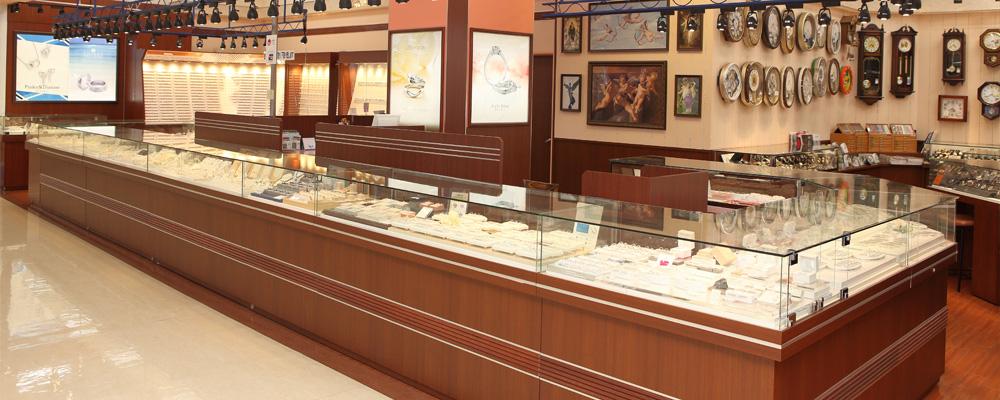 具志川メインシティ店